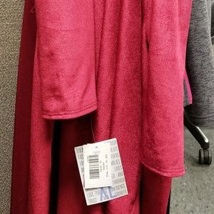 XL red velvet lularoe Sarah